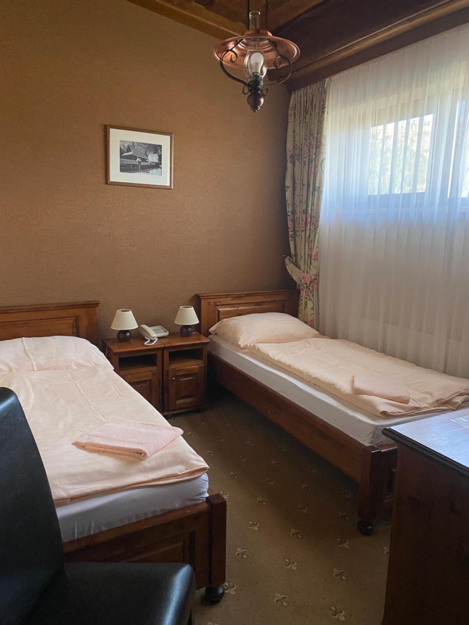 Horsky Hotel Encian ドノヴァリ エクステリア 写真