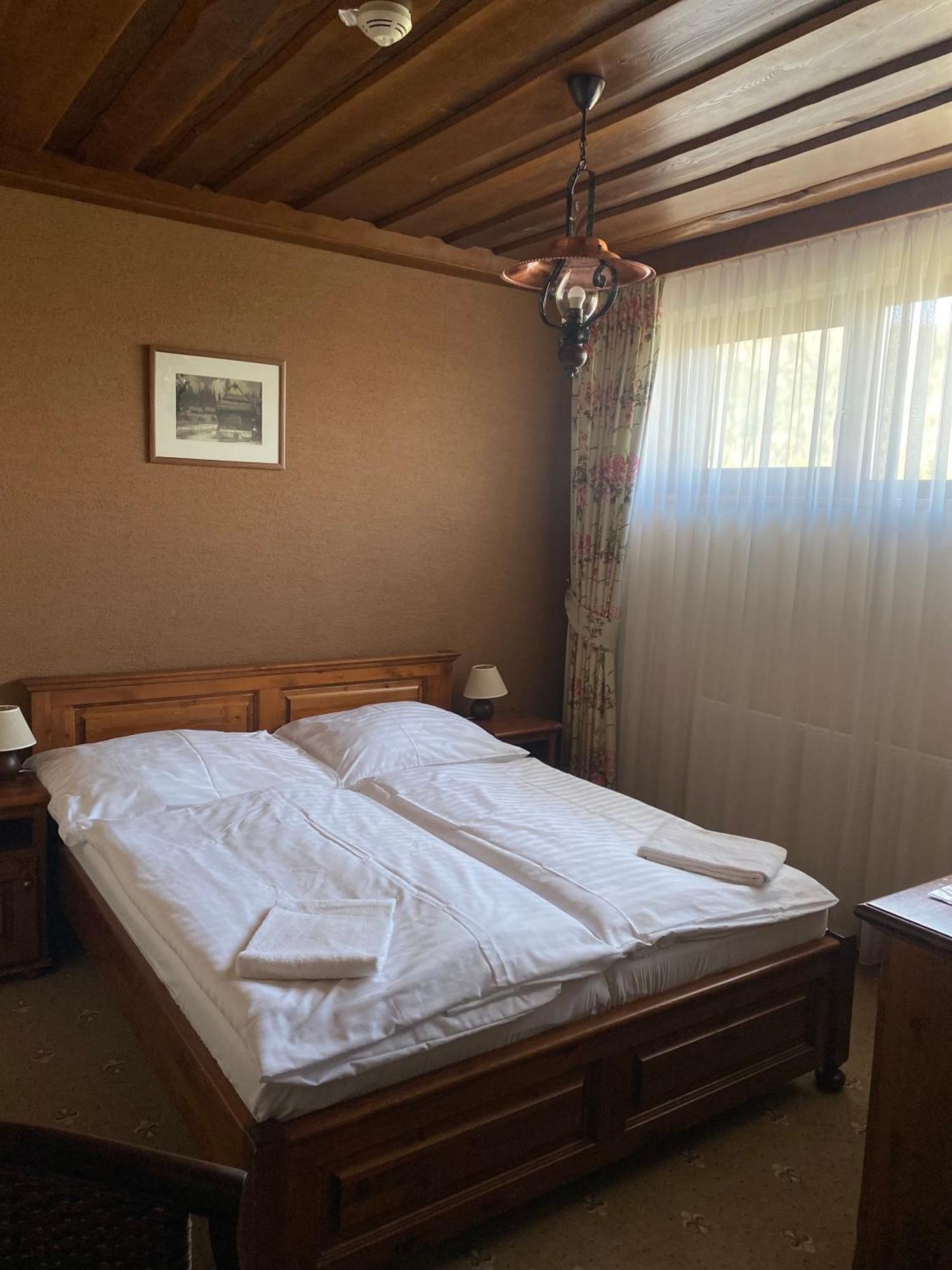 Horsky Hotel Encian ドノヴァリ エクステリア 写真